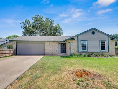 Primary bedroom at 607 Garden Path CV - 3 bed 2 bath home