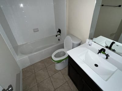 Photo 5 of 10 at 607 Katmai CIR - 3 bed 2 bath home