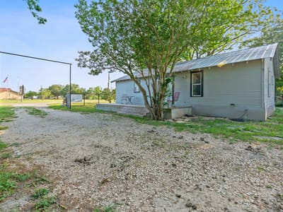 Bathroom at 6071  Fm 713 - 3 bed 1 bath home