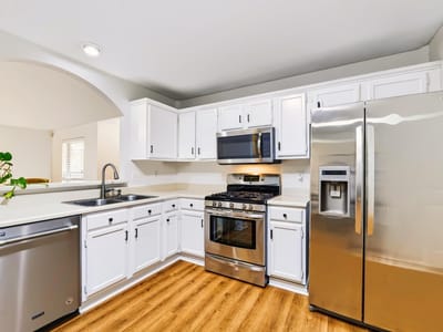 Property photo 4 at 608 Saunders DR - 4 bed 2 bath home
