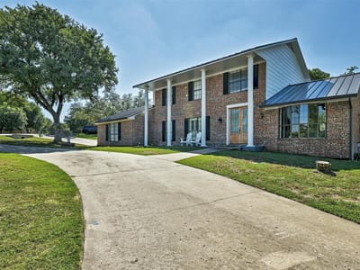 Kitchen at 608 Sombrero Dr - 4 bed 3 bath home