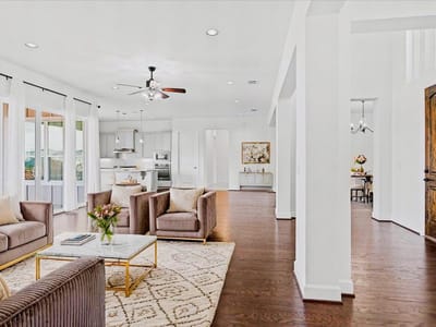 Living area at 609 Dancing Oak Ln - 3 bed 3 bath home
