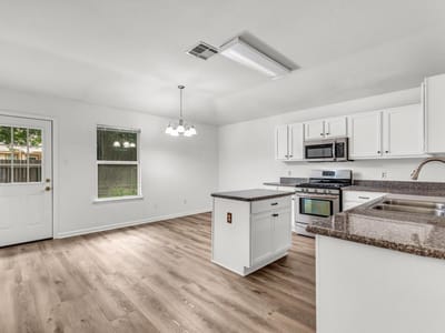 Kitchen at 609 Golden Gate DR - 3 bed 2 bath home