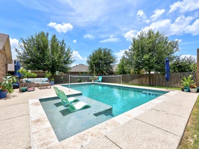 Living area at 609 Jess Maynard TRL - 4 bed 3 bath home