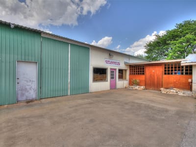 Living area at 609 W Young St - North, Llano, TX
