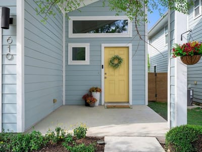 Living area at 610 Bernstein St Unit #14 - 3 bed 2 bath home