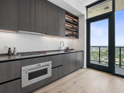 Bathroom at 610 Davis ST Unit #3001 - 1 bed 1 bath home