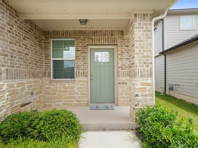 Primary bedroom at 610 Roaring Fork LN - 3 bed 2 bath home