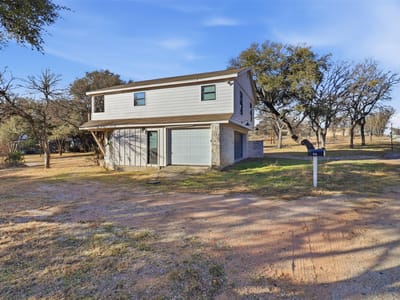 Primary bedroom at 610 Williams Lakeshore - 1 bed 1 bath home
