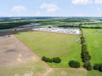 Photo 2 of 15 at 6100 N Interstate 35 - Georgetown, Georgetown, TX