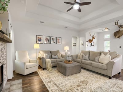 Primary bedroom at 6101 Cimmaron TRL - 3 bed 2 bath home