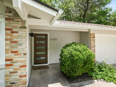 Primary bedroom at 6101 Idlewood Cv - 3 bed 1 bath home