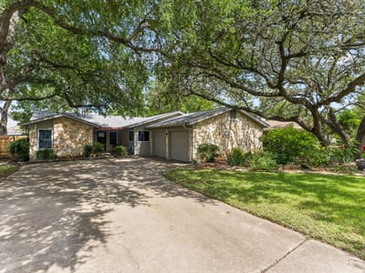 Property photo 3 at 6101 Sun Vista DR - 3 bed 2 bath home