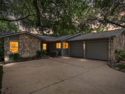 Property photo 4 at 6101 Sun Vista DR - 3 bed 2 bath home