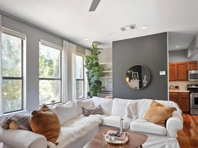 Primary bedroom at 611 E 45th ST Unit #25 - 1 bed 1 bath home