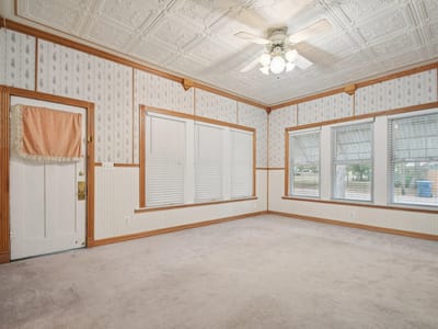 Primary bedroom at 611 N Main ST - 2 bed 1 bath home