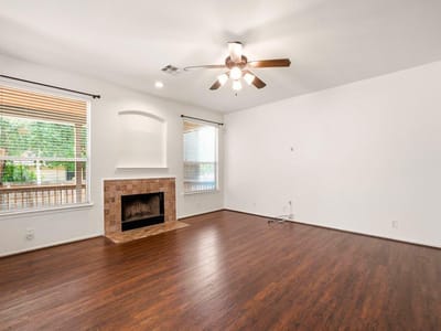 Primary bedroom at 611 Secretariat DR - 6 bed 3 bath home