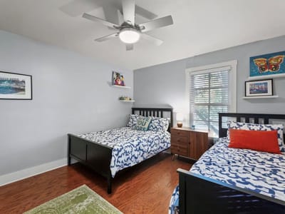 Primary bedroom at 611 W Johanna ST - 3 bed 2 bath home