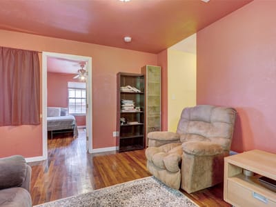 Property photo 5 at 611 W Live Oak ST - 2 bed 2 bath home
