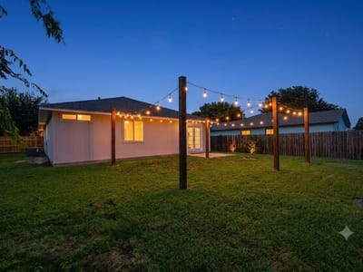 Primary bedroom at 612 Losoya CT - 3 bed 2 bath home