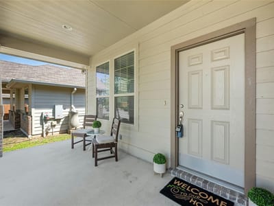 Kitchen at 612 Palmilla ST - 3 bed 2 bath home