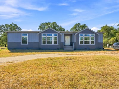Property photo 3 at 615 Green Acre DR - 3 bed 2 bath home