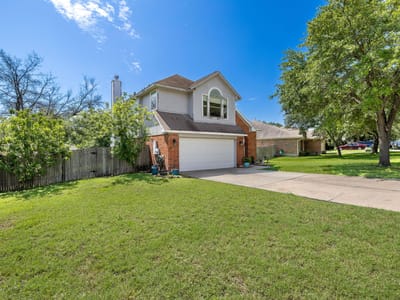 Primary bedroom at 615 Runners RDG - 4 bed 2 bath home