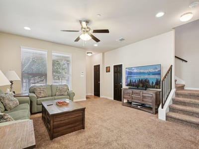 Property photo 3 at 616 Lookout Tree LN - 3 bed 2 bath home