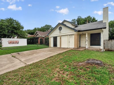 Living area at 616 Smoke Signal PASS - 3 bed 3 bath home