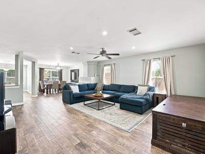 Property photo 4 at 620 Catumet DR - 4 bed 2 bath home