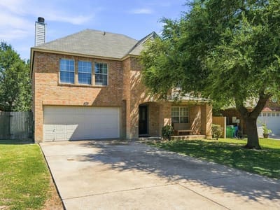 Photo 2 of 24 at 620 Catumet DR - 4 bed 2 bath home