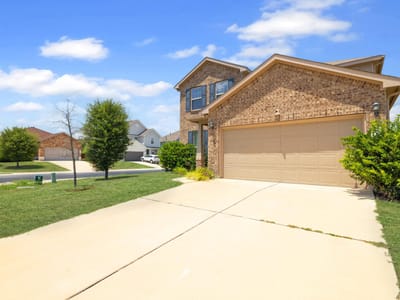 Property photo 4 at 620 English Oak ST - 4 bed 3 bath home