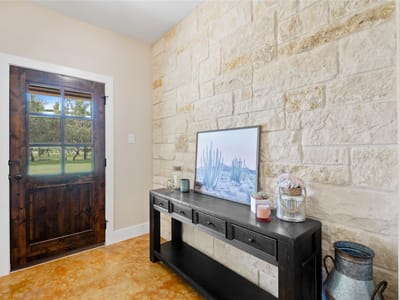 Property photo 3 at 6200 Solana Ranch RD - 4 bed 2 bath home