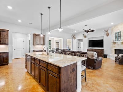 Property photo 4 at 6200 Solana Ranch RD - 4 bed 2 bath home