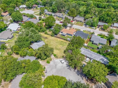 Property photo 4 at 6200 Stiles CV - Johnston Terrace Sec 02, Austin, TX