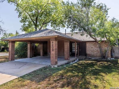Property photo 2 at 6201 Berkett CV - Village Sec 07, Austin, TX