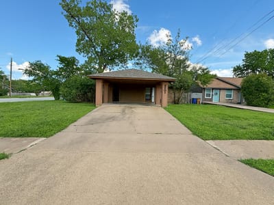 Property photo 3 at 6201 Berkett CV - Village Sec 07, Austin, TX