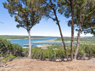 Property photo 3 at 6203 Lakeshore DR - Lago Vista Sec 01, Lago Vista, TX