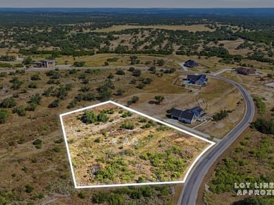 Property photo 2 at 621 Bosque TRL - Summit Spgs, Marble Falls, TX