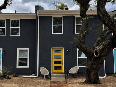 Property photo 2 at 6211 Manor RD Unit #105 - 2 bed 1 bath home
