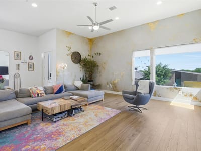 Living area at 6216 Toscana Ave - 3 bed 2 bath home