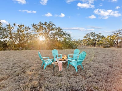 Kitchen at 623 Dario Dr - Creek Road Ranch Sec 3, Dripping Springs, TX