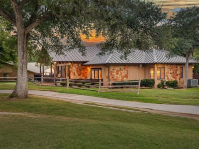 Primary bedroom at 624 Hi Stirrup - 3 bed 3 bath home