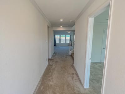 Property photo 4 at 625 Bailey Park DR - 5 bed 2 bath home
