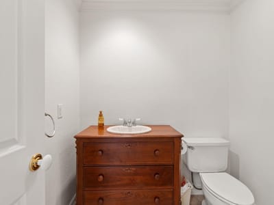 Bathroom at 625 Horseshoe Bay Blvd - 3 bed 3 bath home