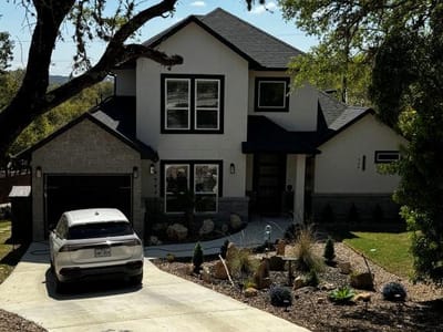 Living area at 626 Hillclimb - 3 bed 2 bath home