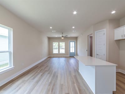 Kitchen at 627 Birch LN - 3 bed 3 bath home