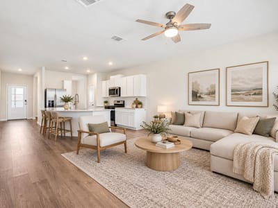 Property photo 4 at 627 Fluted SHLS - 5 bed 3 bath home