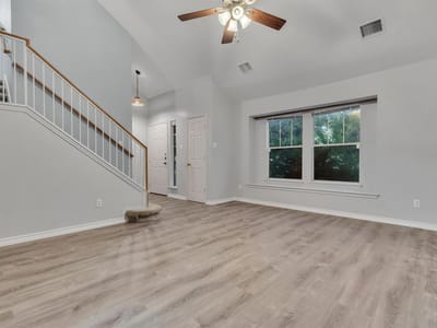 Property photo 5 at 627 Scheel RD - 3 bed 3 bath home