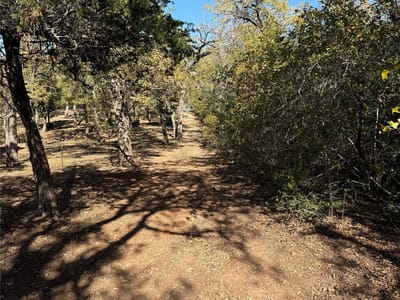 Property photo 3 at 628 Leisure LN - Bluebonnet Acres Sec 1, Cedar Creek, TX